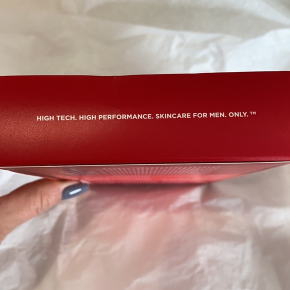 LAB Series skincare for men everywhere essentials travel gift set NIB - Picture 6 of 7